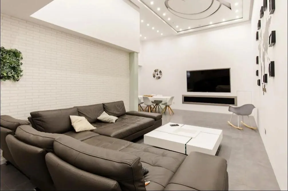 Luxury Villa In Frigiliana - Villa Maui Malaga