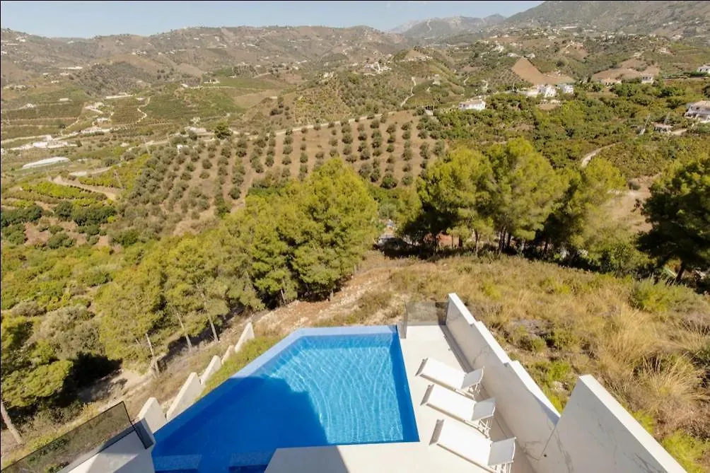 Luxury Villa In Frigiliana - Villa Maui Malaga