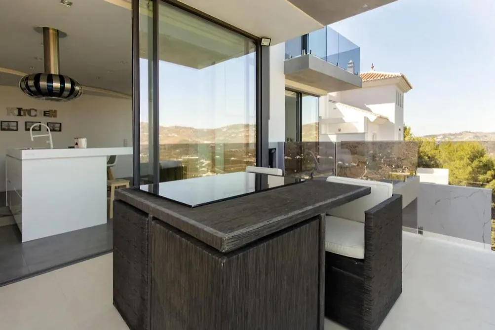 Luxury Villa In Frigiliana - Villa Maui Malaga